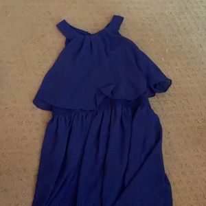 worn once, and fits well (i’m 15)